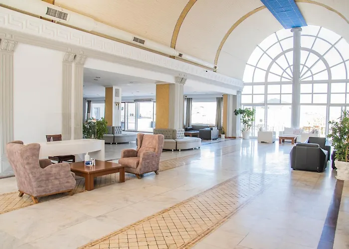 Курортный комплекс Phoenix Sun 4*